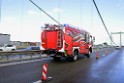 Schwerer LKW VU PKlemm A 4 Rich Olpe auf der Rodenkirchener Bruecke P427